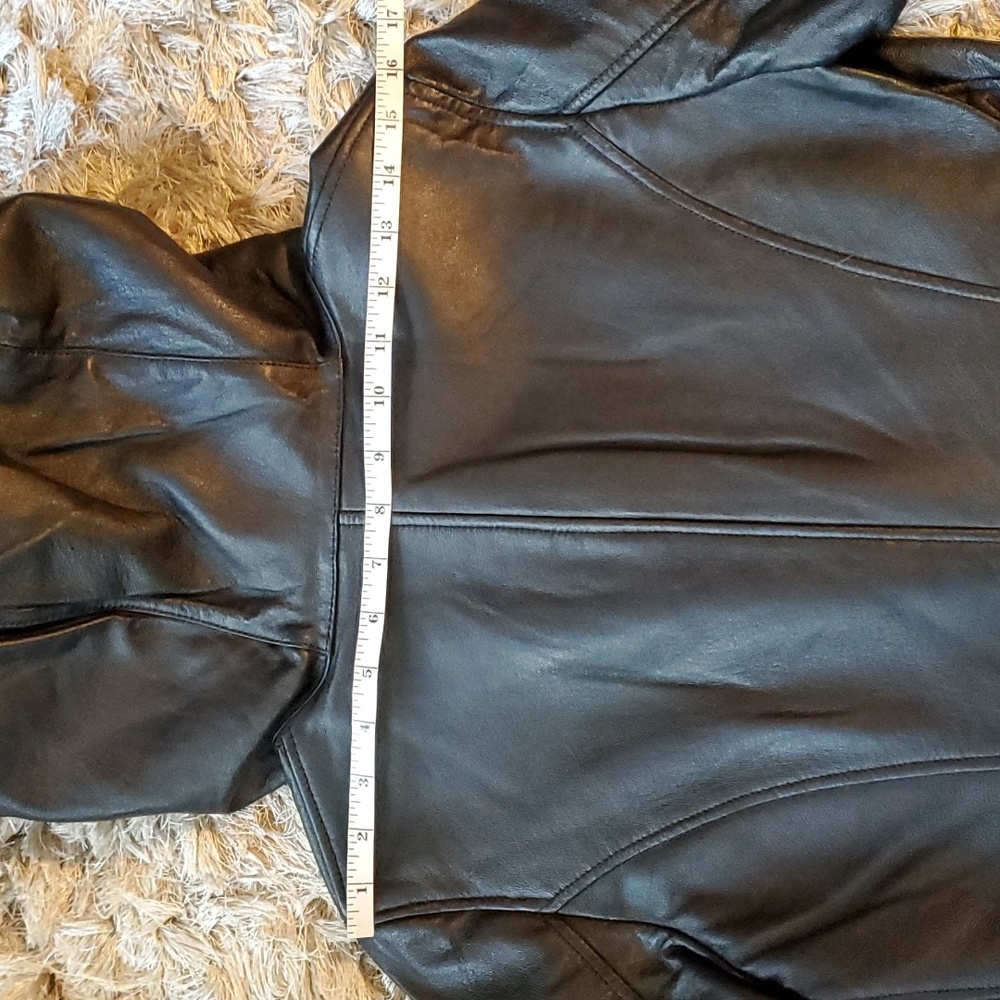 Danier leather hooded jacket - Picture 12 of 16